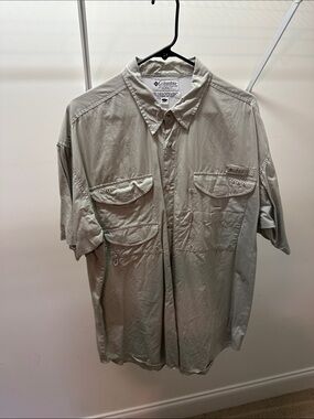 Columbia Men’s Short-Sleeve Button-Front Fishing Shirt - Light Beige
